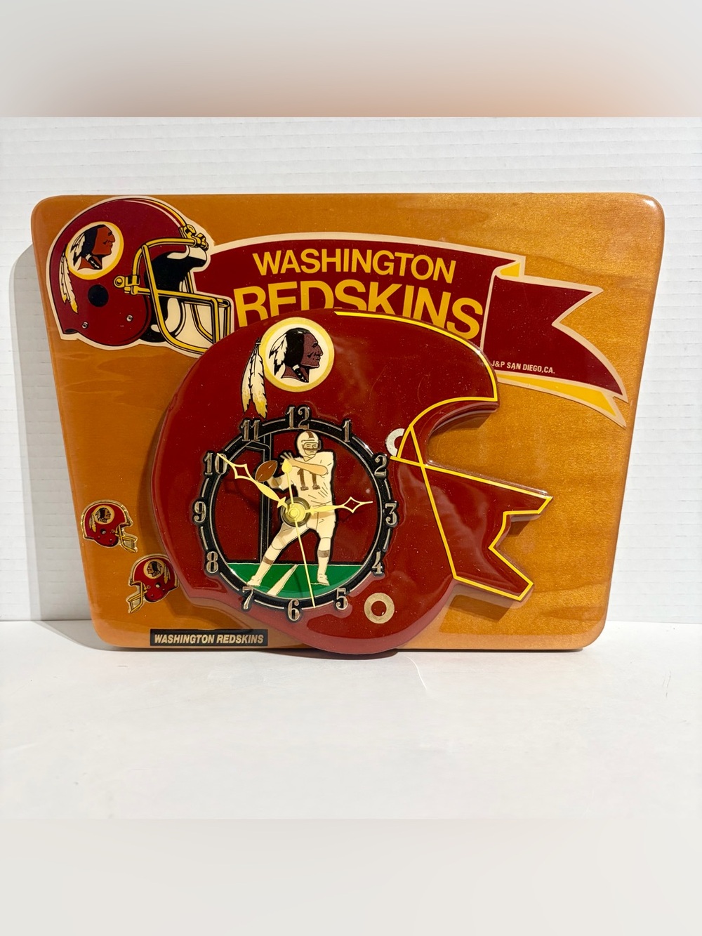 Washington Redskins Wall Clock Lacquer Wood Sports Bar NFL Football Man Cave VTG